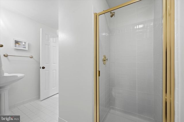 7001 EBBTIDE LN, Burke, VA 22015