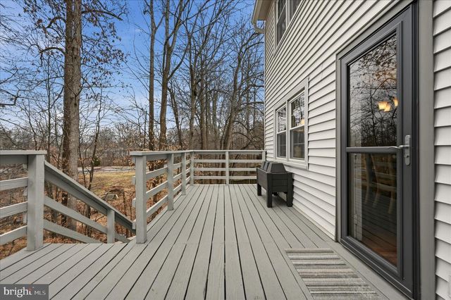 7001 EBBTIDE LN, Burke, VA 22015