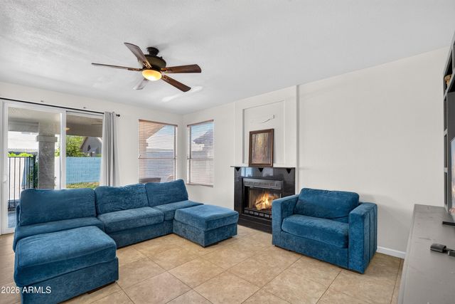 1100 W GLENMERE Drive, Chandler, AZ 85224