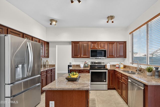 1100 W GLENMERE Drive, Chandler, AZ 85224