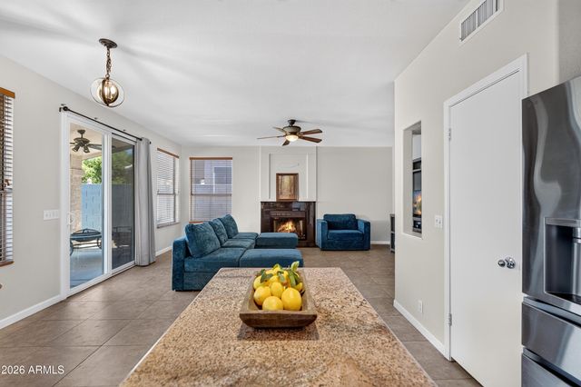 1100 W GLENMERE Drive, Chandler, AZ 85224