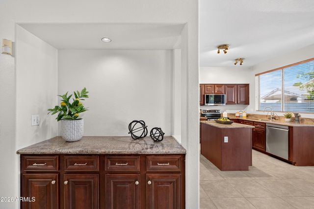 1100 W GLENMERE Drive, Chandler, AZ 85224