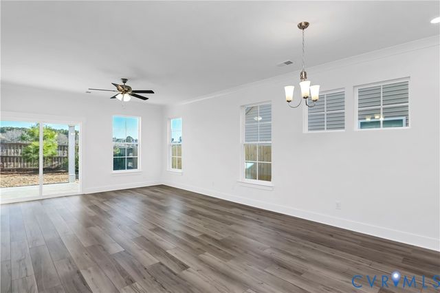10243 Szalay Ln, Ashland, VA 23005