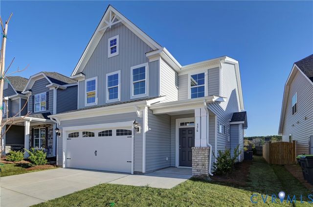 10243 Szalay Ln, Ashland, VA 23005