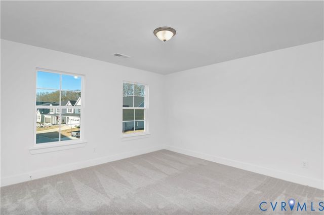 10243 Szalay Ln, Ashland, VA 23005