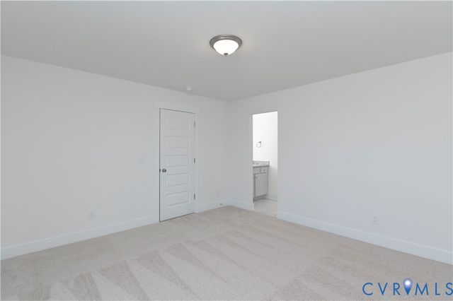 10243 Szalay Ln, Ashland, VA 23005