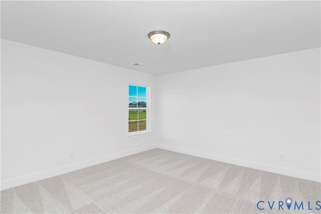 10243 Szalay Ln, Ashland, VA 23005