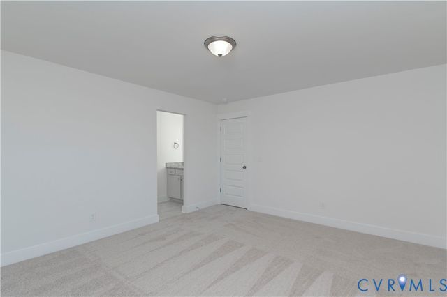 10243 Szalay Ln, Ashland, VA 23005