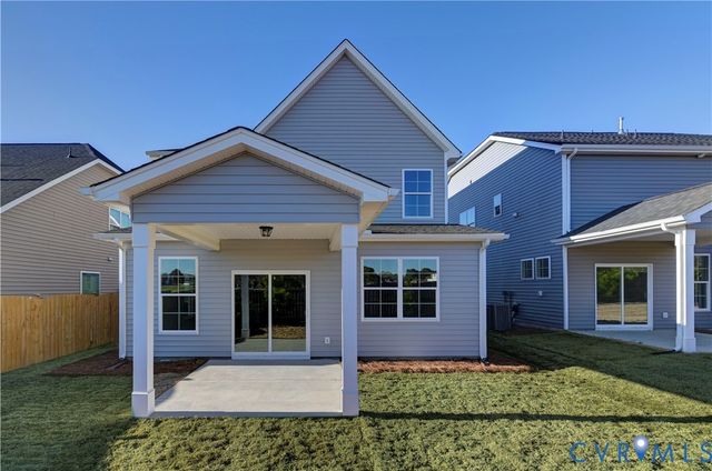 10243 Szalay Ln, Ashland, VA 23005