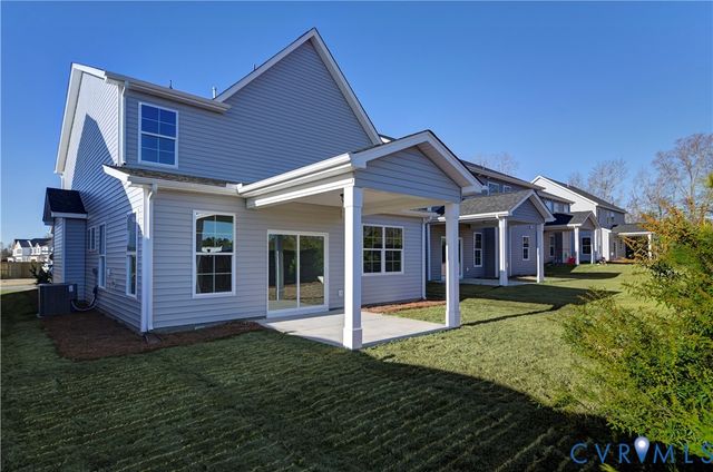 10243 Szalay Ln, Ashland, VA 23005