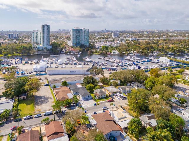 1884 NW 15th St, Miami, FL 33125