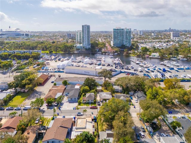 1884 NW 15th St, Miami, FL 33125