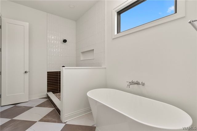 11208 Highland Lakes, Northport, AL 35475