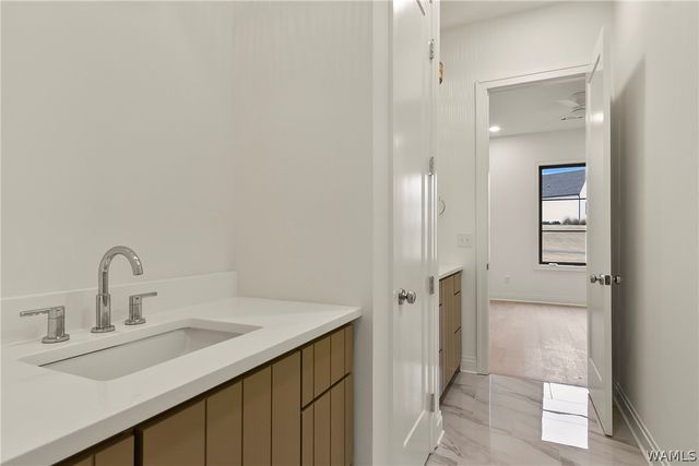 11208 Highland Lakes, Northport, AL 35475