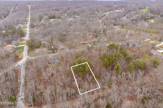 106 Warrington Rd, Crossville, TN 38558