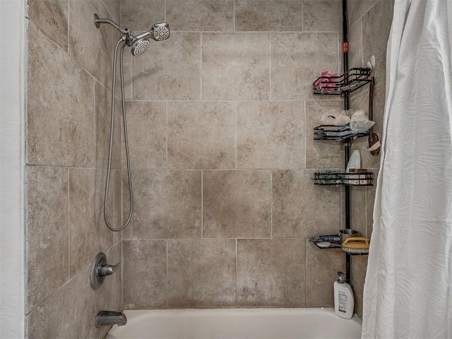 6317 Futurity Drive, Harrah, OK 73045