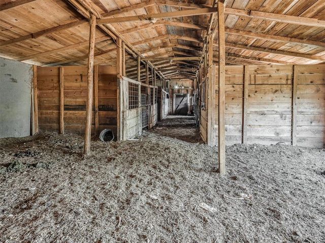 6317 Futurity Drive, Harrah, OK 73045