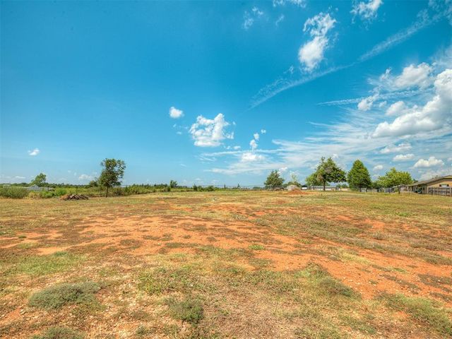 6317 Futurity Drive, Harrah, OK 73045