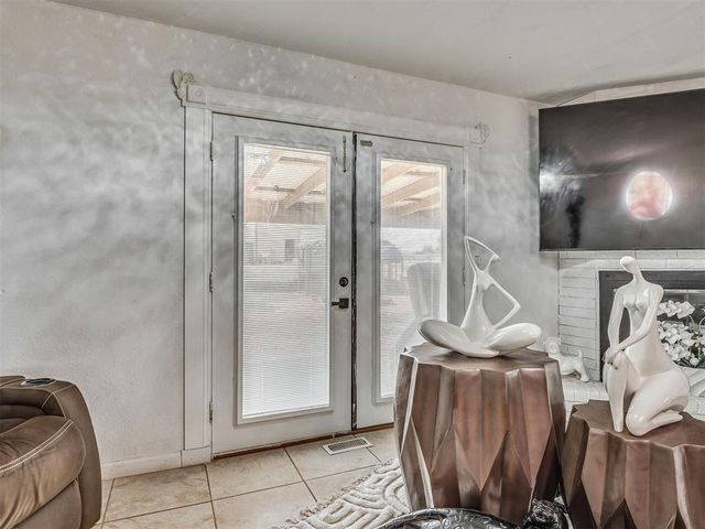 6317 Futurity Drive, Harrah, OK 73045