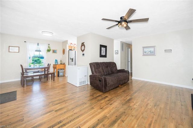2720 Lake Cohoon RD, Suffolk, VA 23434
