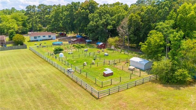 2720 Lake Cohoon RD, Suffolk, VA 23434