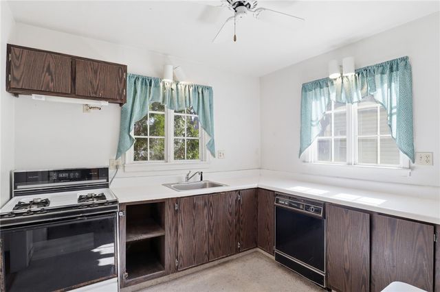 34 Van Bergh Avenue, Rochester, NY 14610