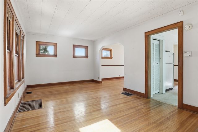 34 Van Bergh Avenue, Rochester, NY 14610