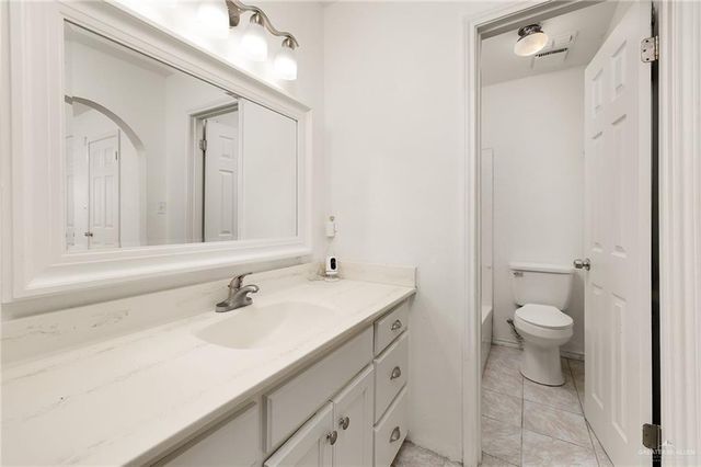 2001 W Jonquil Avenue, Mcallen, TX 78501