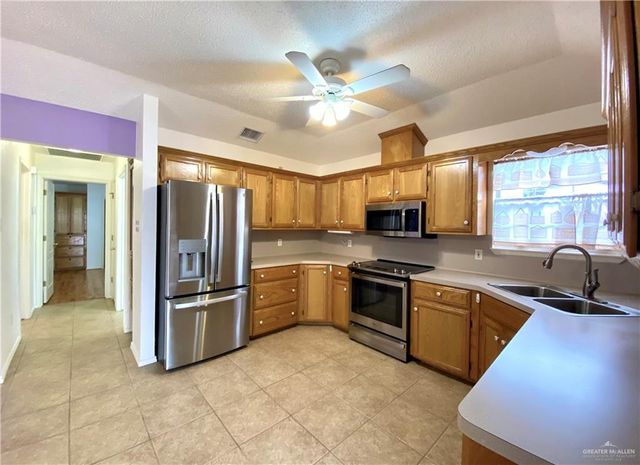 2508 Starling W Circle, Palmview, TX 78572