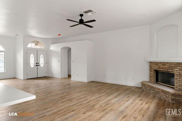 10723 Iron Creek Avenue, Bakersfield, CA 93312