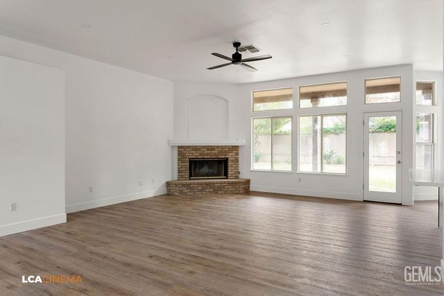 10723 Iron Creek Avenue, Bakersfield, CA 93312