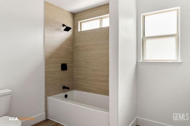 10723 Iron Creek Avenue, Bakersfield, CA 93312