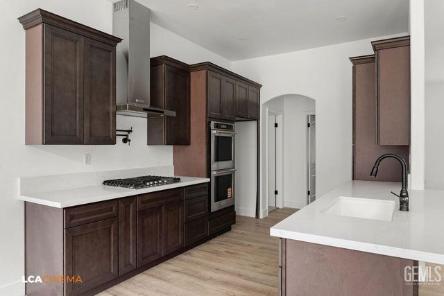 10723 Iron Creek Avenue, Bakersfield, CA 93312