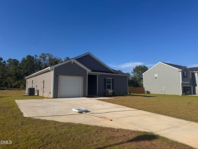 35 Colorado Court, Spring Lake, NC 28390