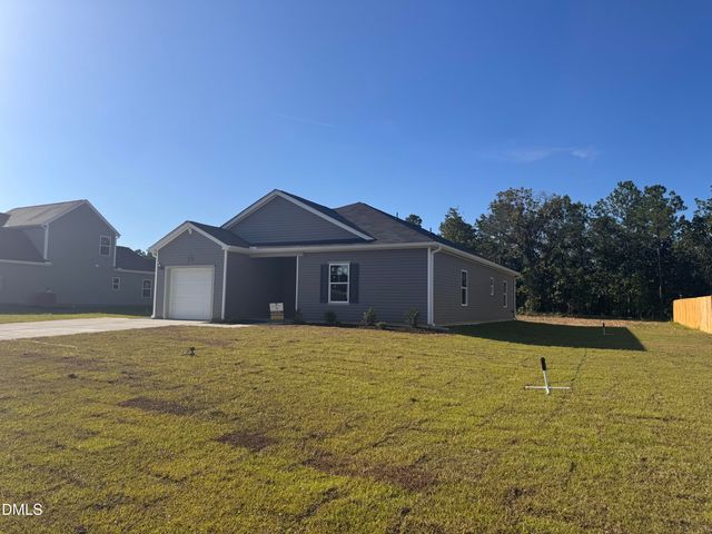 35 Colorado Court, Spring Lake, NC 28390