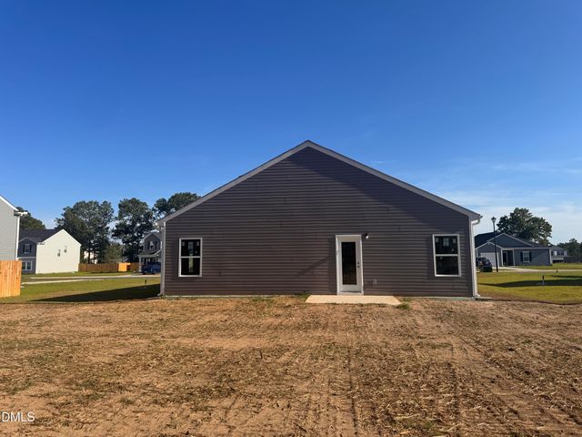 35 Colorado Court, Spring Lake, NC 28390