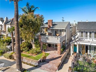 411 Goldenrod A, Corona Del Mar, CA 92625