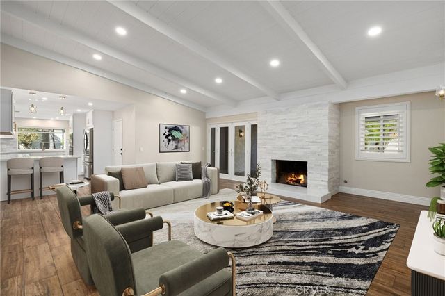 514 N Valley Center Avenue, Glendora, CA 91741