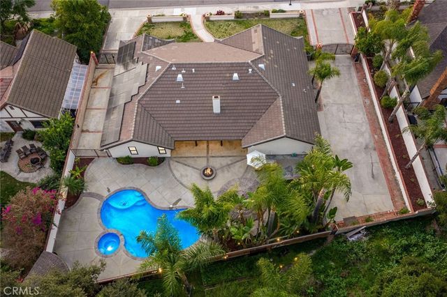 514 N Valley Center Avenue, Glendora, CA 91741