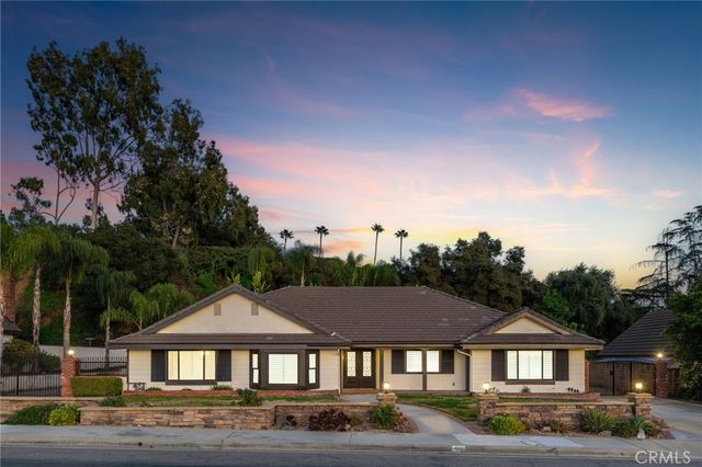 514 N Valley Center Avenue, Glendora, CA 91741