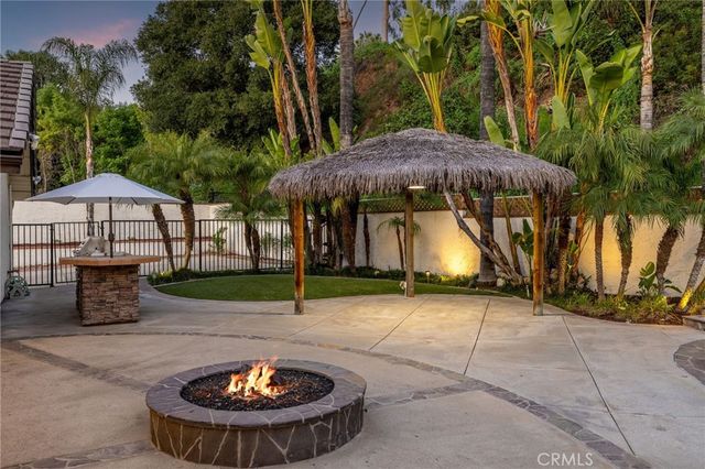 514 N Valley Center Avenue, Glendora, CA 91741