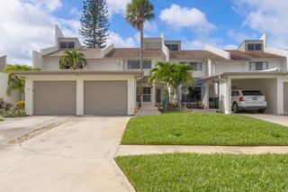 517 Summerset Court, Indian Harbour Beach, FL 32937