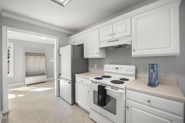 113 Dawn Avenue, Four Oaks, NC 27524