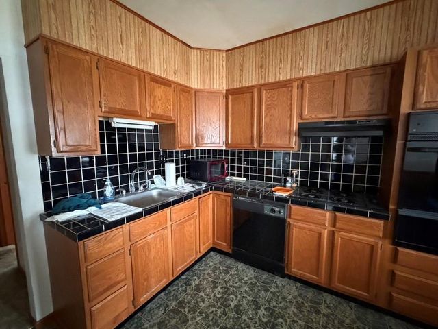 11229 Evans Street, Sugar Creek, MO 64050