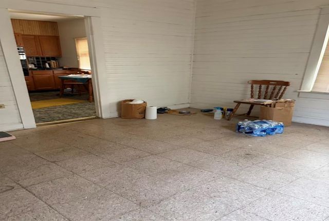 11229 Evans Street, Sugar Creek, MO 64050