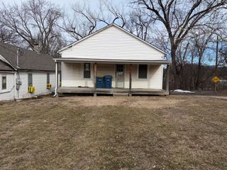 11229 Evans Street, Sugar Creek, MO 64050