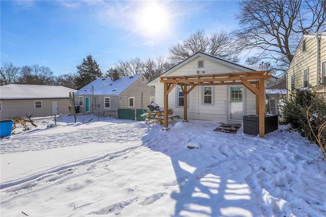 202 E 80th Terrace, Kansas City, MO 64114