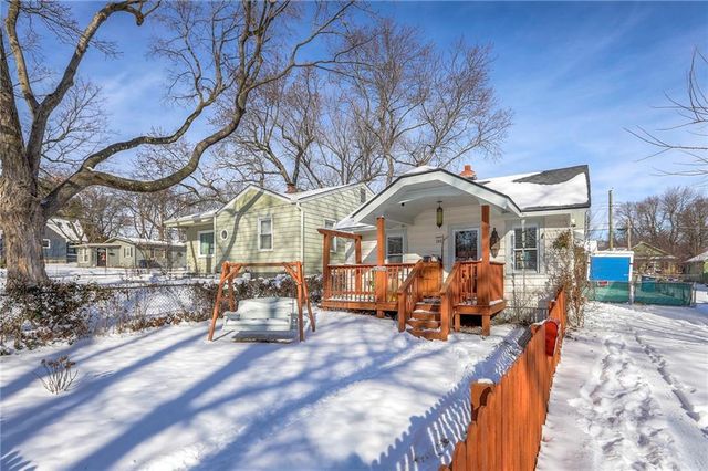 202 E 80th Terrace, Kansas City, MO 64114