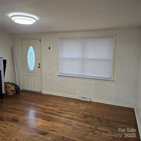 1196 Carolyn Drive, Albemarle, NC 28001