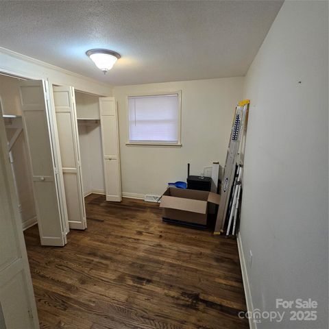 1196 Carolyn Drive, Albemarle, NC 28001